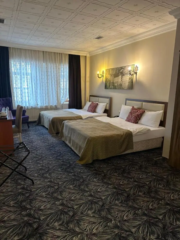 Economy Family Room